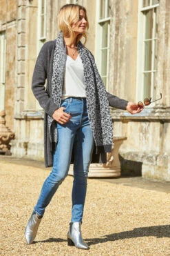 Charcoal Longline Zip Pocket Cardigan 13 Charcoal Longline Zip Pocket Cardigan -Sosandar Fashion Store 2020 08 31 aynhoe park sosandar49406