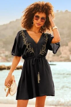 Black & Gold Embroidered Detail Kaftan -Sosandar Fashion Store 2503 24 s23rw021bk0001 24 075 rc