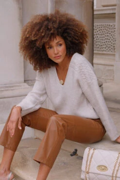 Natural Cable Shoulder V Neck Jumper -Sosandar Fashion Store 387fd7d3f6062402c0bf3c497c05a7e4f33deb18