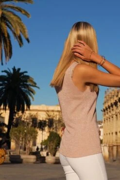 Rose Gold Metallic Super Sparkly Vest Top 11 Rose Gold Metallic Super Sparkly Vest Top -Sosandar Fashion Store 3f939916cc8b9118cee2d493a9a6f89593cf45ad