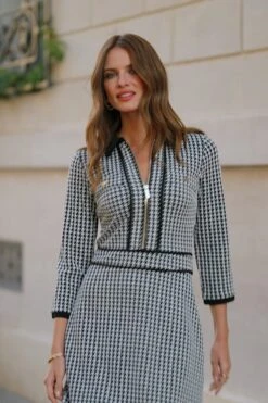 Black & White Houndstooth Print Fit & Flare Dress 17 Black & White Houndstooth Print Fit & Flare Dress -Sosandar Fashion Store 457243ff11fdb03c0c5f0e6d6ef7df50b1acc24f