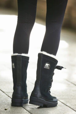 Sorel Black Fleece Lined Lace Up Mid Hiker Boot -Sosandar Fashion Store 48 a21le028bk 143 1