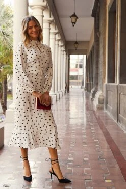 Petite Ivory & Black Spot Print Keyhole Detail Belted Fit & Flare Dress 15 Petite Ivory & Black Spot Print Keyhole Detail Belted Fit & Flare Dress -Sosandar Fashion Store 4af601a74a18cd7d103cdeb94f146cd085a99441 1