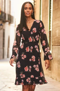 Black & Pink Floral Print Wrap Front Dress -Sosandar Fashion Store 52 s22dw004 046