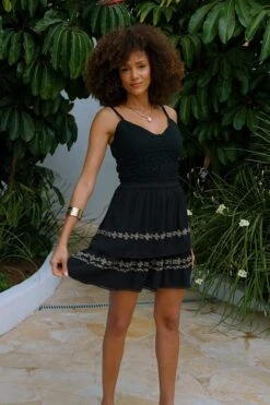 Black Tiered Hem Ruffle Skirt -Sosandar Fashion Store 60c53e22b3a16fbe935e256a47b998c6e7f2bc1a