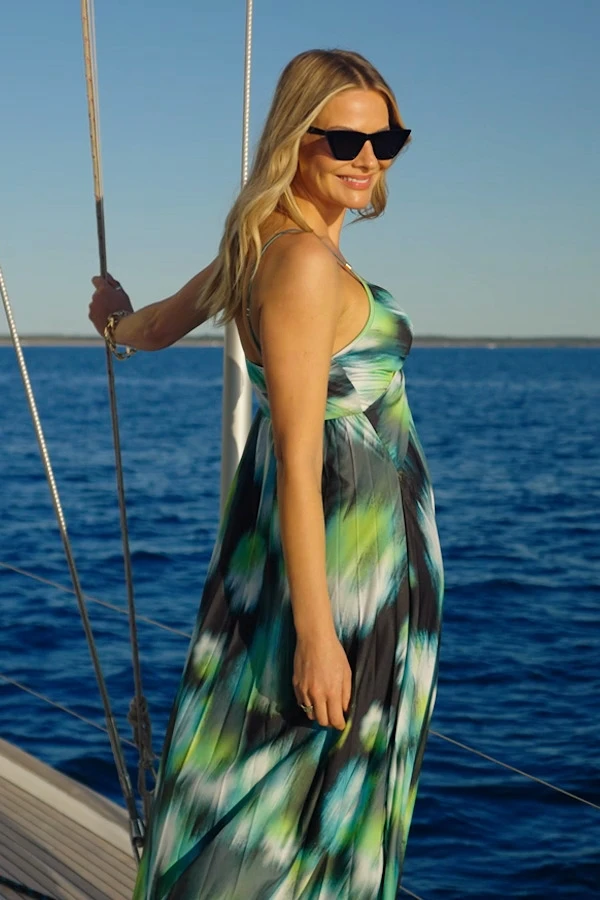 Black Floral Print Fit & Flare Midi Dress 6 Black Floral Print Fit & Flare Midi Dress - Image 4