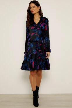 Black Floral Print Drawstring Waist Tunic Dress -Sosandar Fashion Store a19dw155