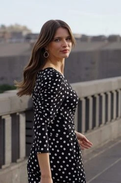 Black & White Spot Print Wrap Wide Leg Jumpsuit -Sosandar Fashion Store b0506967d3ffabffb59ff96e3de17cbc8e095fef