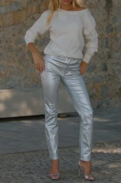 Cream Diamante Bow Back Jumper -Sosandar Fashion Store b14837237b166f1007529e3f62e30671042778d5