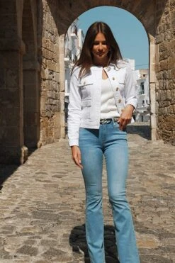 White Round Neck Pocket Front Denim Jacket 15 White Round Neck Pocket Front Denim Jacket -Sosandar Fashion Store babab5bcb1a9fc01793779395cd74e57037a4a5c 1