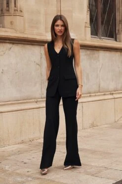 Black Sleeveless Tuxedo Blazer -Sosandar Fashion Store c5803bdaf519c039c05e184d93f2408f181d7eaa