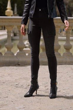 Charcoal Grey Skinny Cargo Jeans With Pocket Detail 15 Charcoal Grey Skinny Cargo Jeans With Pocket Detail -Sosandar Fashion Store c75306b67975eb0609e448c659598a80a241173b