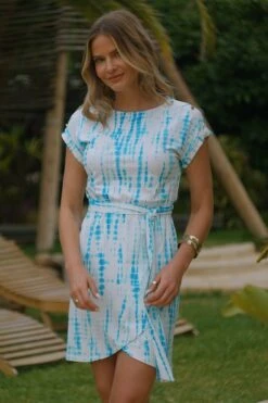 White & Blue Tie Dye Print Wrap Skirt Dress -Sosandar Fashion Store d5353ee25968519abd2923c3ad8243a34363b527