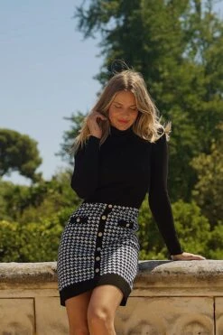 Black & White Houndstooth Print Two Part Knitted Shift Dress 15 Black & White Houndstooth Print Two Part Knitted Shift Dress -Sosandar Fashion Store dd449f3fb36c08cc53483a71cce736203f43ecbf