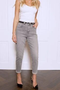 Mid Grey Slim Leg Mom Jeans -Sosandar Fashion Store f00ecf0c65496e1565c4680c1a15d6342f5cf8b1