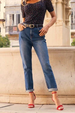 Mid Blue Mom Jeans -Sosandar Fashion Store fa643636b55cffb401f8f9a3c5997d63d259cdb6