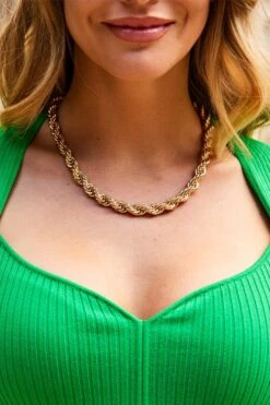 Gold Twist Chain Chunky Necklace 8 Gold Twist Chain Chunky Necklace -Sosandar Fashion Store gold necklace 1