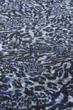 Grey Animal Print Scarf -Sosandar Fashion Store s20as002be0027 b