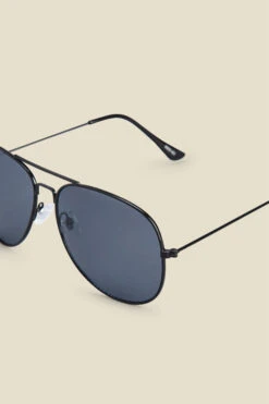 Black Aviator Sunglasses -Sosandar Fashion Store s23ac023bk b