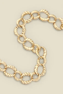 Gold Hammered Chunky Chain Necklace -Sosandar Fashion Store s23ac033mc0003 b