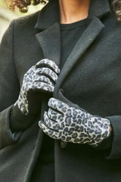 Oslo Leopard Print Gloves