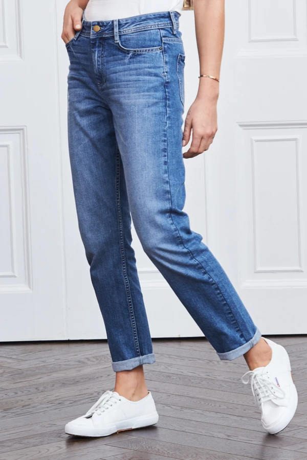 Mid Blue Relaxed Fit Boyfriend Jeans 3 Mid Blue Relaxed Fit Boyfriend Jeans