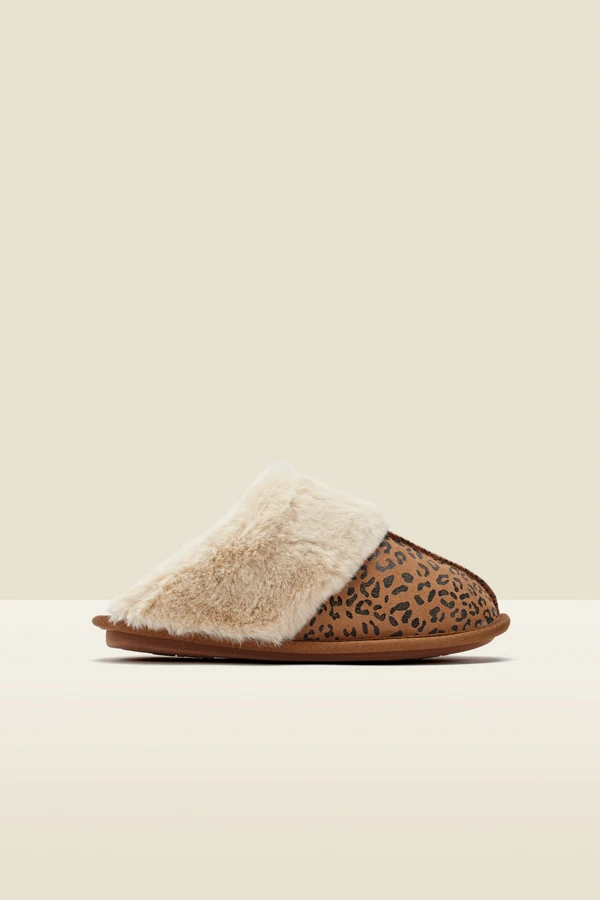 Leopard Print Suede Mule Slippers With Faux Fur Lining 4 Leopard Print Suede Mule Slippers With Faux Fur Lining - Image 2