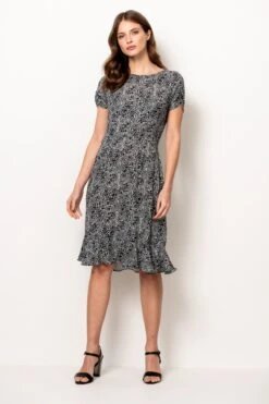 Black & White Animal Print Shift Dress 22 Black & White Animal Print Shift Dress -Sosandar Fashion Store web 01042029 sosander 552 1