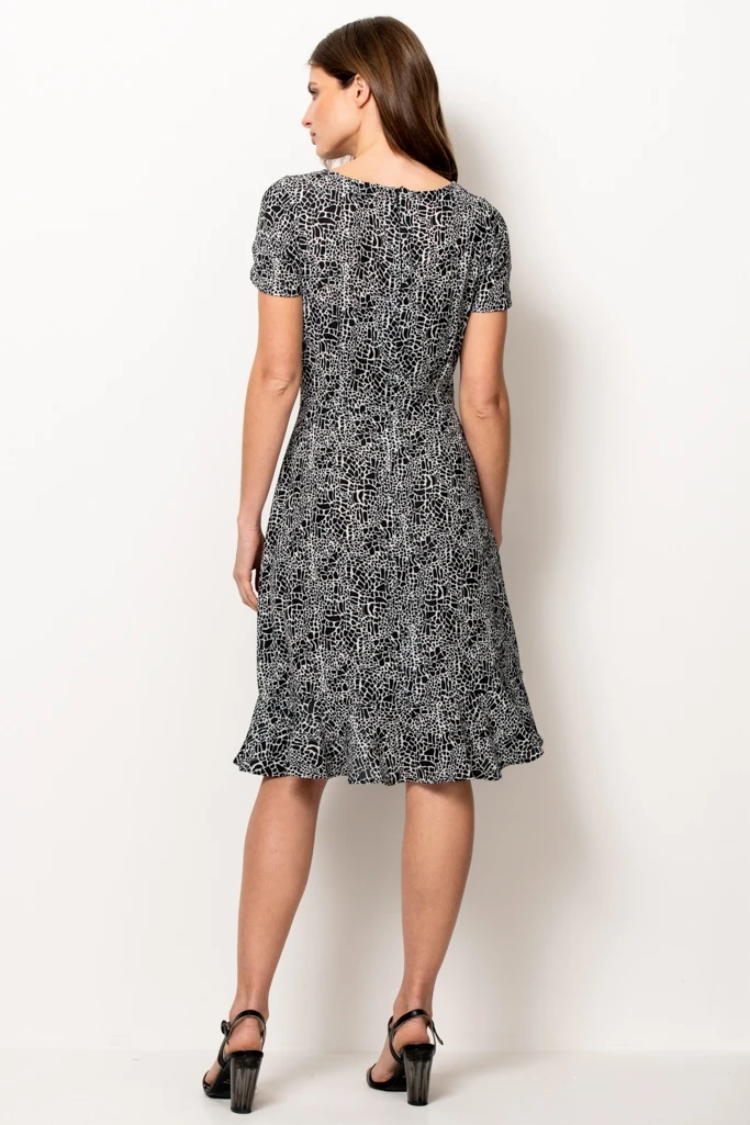 Black & White Animal Print Shift Dress 11 Black & White Animal Print Shift Dress - Image 9