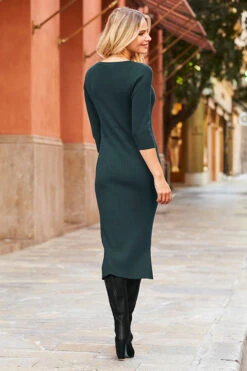 Dark Green Knitted Scoop Neck Midi Dress -Sosandar Fashion Store web 14 a21dk501 a21tk500 a21fw045pt 039 green rt
