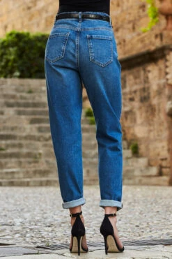 Mid Blue Slim Leg Mom Jeans 14 Mid Blue Slim Leg Mom Jeans -Sosandar Fashion Store web 22 s22tj189bk0001 s20bd004be0010 053