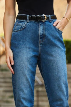 Mid Blue Slim Leg Mom Jeans 15 Mid Blue Slim Leg Mom Jeans -Sosandar Fashion Store web 22 s22tj189bk0001 s20bd004be0010 130 1