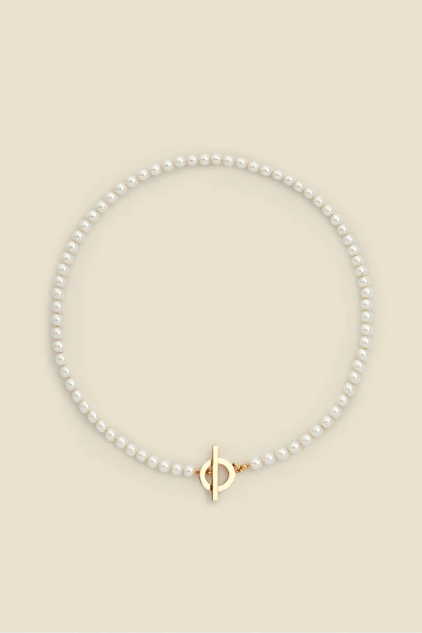 Gold Toggle Detail Pearl Necklace 3 Gold Toggle Detail Pearl Necklace
