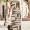 Ivory & Black Geometric Print Stretch Waist Midi Jersey Dress -Sosandar Fashion Store web 2304 09 s21dj191bkst01 09 059 1