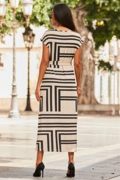 Ivory & Black Geometric Print Stretch Waist Midi Jersey Dress 12 Ivory & Black Geometric Print Stretch Waist Midi Jersey Dress -Sosandar Fashion Store web 2304 09 s21dj191bkst01 09 264