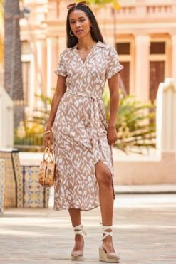 Taupe & White Abstract Print Belted Shirt Dress