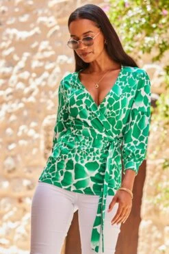 Green & White Morocco Print Wrap Jersey Top -Sosandar Fashion Store web 2306 115 s23tj158gran01 115 098 rt