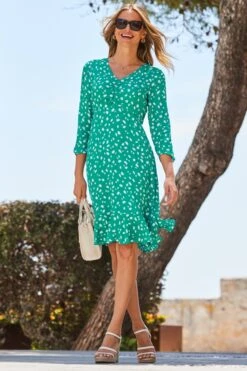 Green Fleck Print Ruched Front Fit & Flare Dress -Sosandar Fashion Store web 2306 125 s23dw088grmm01 125 048 1