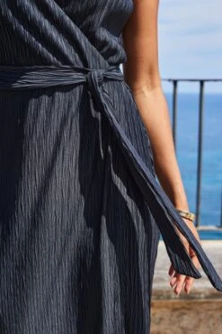 Black Plisse Sleeveless Midi Wrap Jersey Dress 11 Black Plisse Sleeveless Midi Wrap Jersey Dress -Sosandar Fashion Store web 2306 81 s23dj234bk0001 81 367
