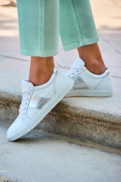 India Silver Side Stripe Detail Leather Trainers