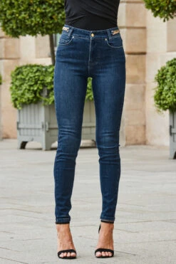 Dark Indigo Gold Chain Detail Skinny Jeans -Sosandar Fashion Store web 2308 117 a23bd001io003w 117 162 rt