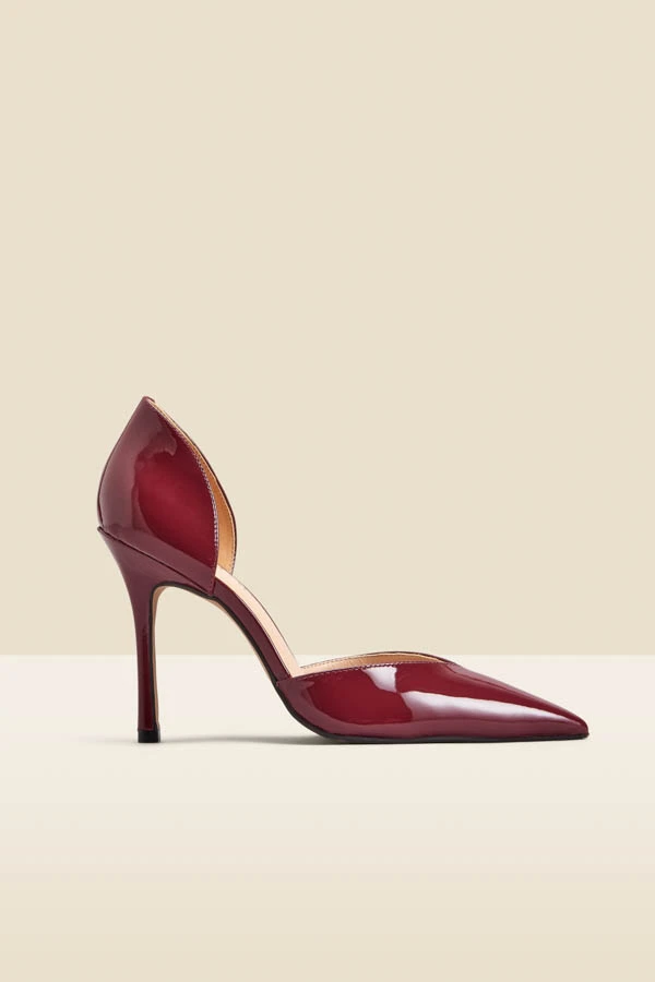 Wine Patent Leather Sweetheart Court Shoe 5 Wine Patent Leather Sweetheart Court Shoe - Image 3