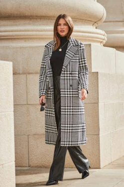 Black & White Dogtooth Print Longline Coat -Sosandar Fashion Store web 2309 103 a23ow017bkwe01 s23bp006bk0001 103 085