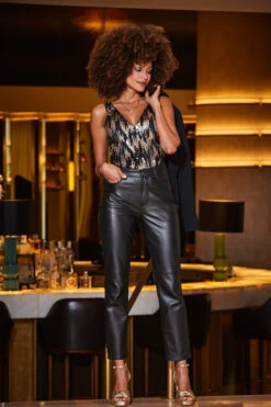 Black & Gold Scattered Sequin Top -Sosandar Fashion Store web 2309 52 a23tw022bk0001 a23bl003bk0001 52 004