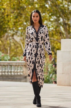 Black Chain Print Contrast Trim Belted Shirt Dress 10 Black Chain Print Contrast Trim Belted Shirt Dress -Sosandar Fashion Store web 2309 96 a23dw105bkge01 96 038