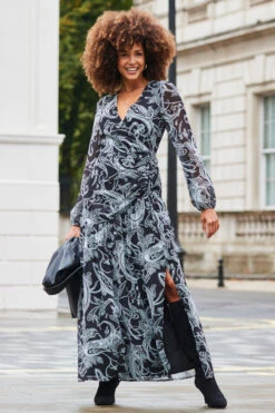 Black Paisley Print Wrap Maxi Dress 11 Black Paisley Print Wrap Maxi Dress -Sosandar Fashion Store web 2310 31 a23dw140bkcv01 31 076