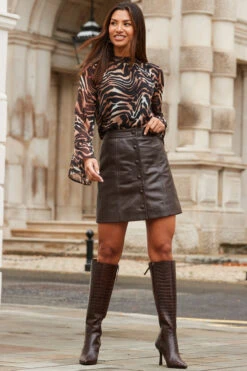 Chocolate Brown Leather Button Front Skirt -Sosandar Fashion Store web 2310 42 a23tw095necv01 s23sl005pt0004 42 017 1