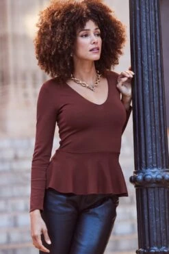 Chocolate Brown Peplum Hem Fine Knit Top -Sosandar Fashion Store web 2311 7 s24tk700pt0004 7 006 rt