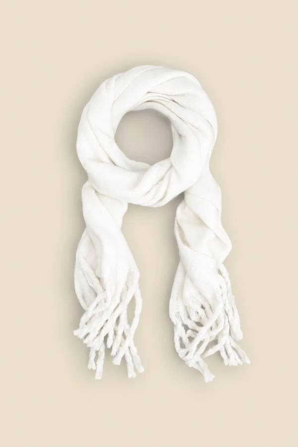 Ecru Oversized Chunky Knit Scarf 3 Ecru Oversized Chunky Knit Scarf