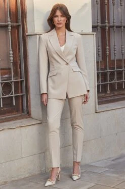 Natural Waist Cinching Blazer 9 Natural Waist Cinching Blazer -Sosandar Fashion Store web 2401 02 s24ow059nl0003 s24bw037nl0003 02 007